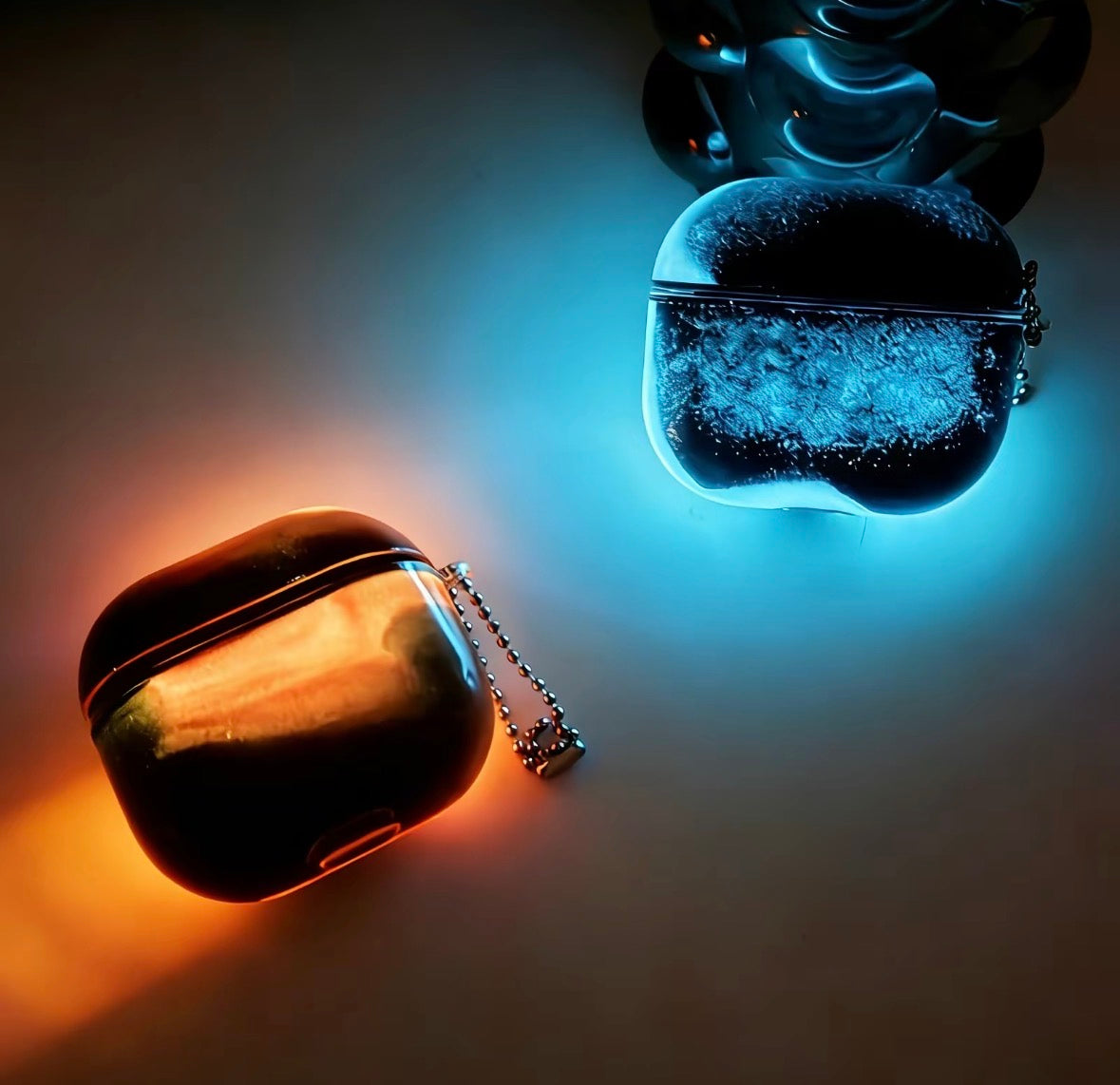 Luminous quicksand for AirPod case